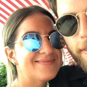 Meet your Posher, Connie